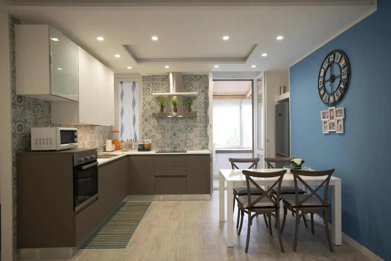 Appartamento Roberto House Fertilia